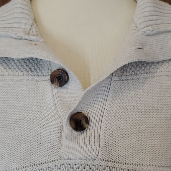 Izod sweater - Picture 2 of 11